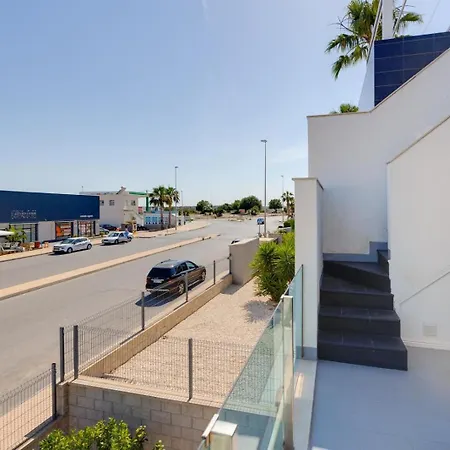 Sunny Haven Caboroig * Dehesa de Campoamor (Orihuela Costa)